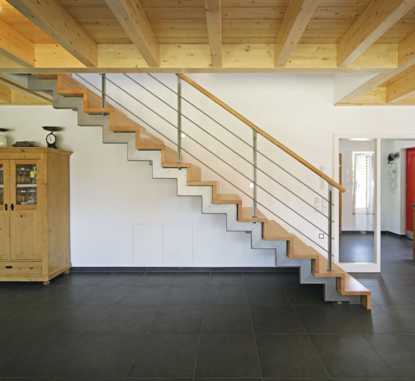 Treppe Haus May Fertighaus WEISS