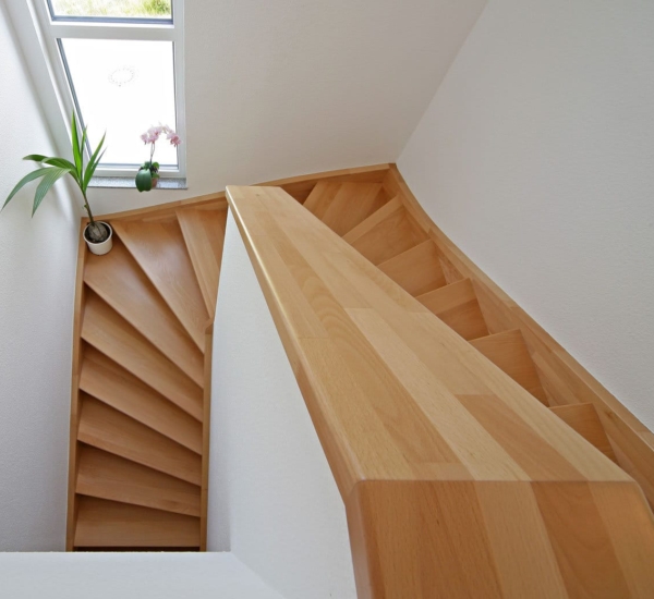 Treppe Haus Schnabel Fertighaus WEISS