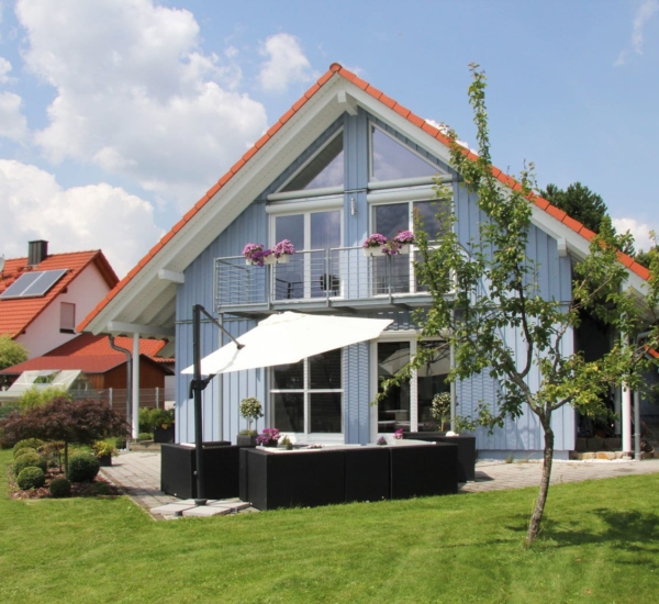 Terrasse Haus Adam Fertighaus WEISS