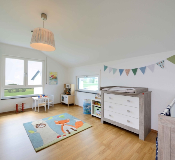 Kinderzimmer Haus Grauer Holzhaus WEISS