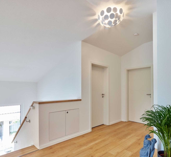 Flur Bad Hendrich Holzhaus WEISS