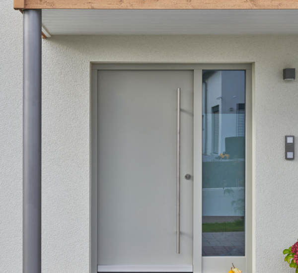 Haustür Haus Protmann Holzhaus WEISS
