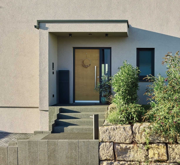 Haustür Haus Seyfried Holzhaus WEISS