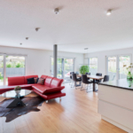 Wohnzimmer Chmel Holzhaus WEISS