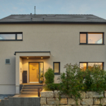 Gartenansicht Haus Seyfried Holzhaus WEISS