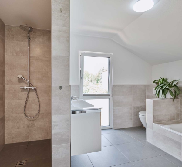Badezimmer Haus Bitz von Fertighaus WEISS