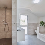 Badezimmer Haus Bitz von Fertighaus WEISS