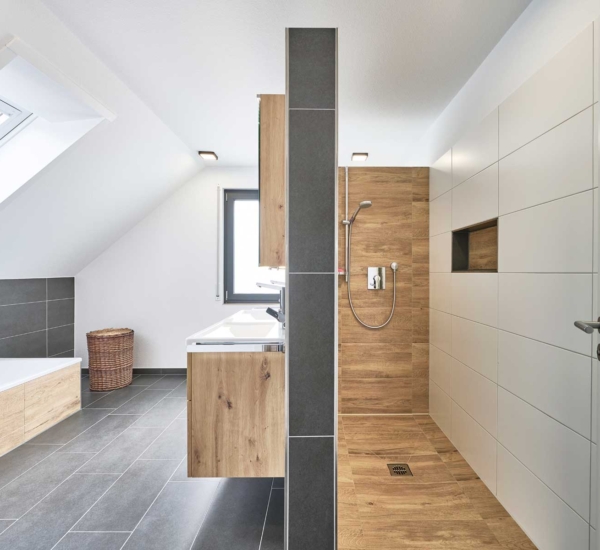 Haus Frohms von Fertighaus WEISS - Badezimmer