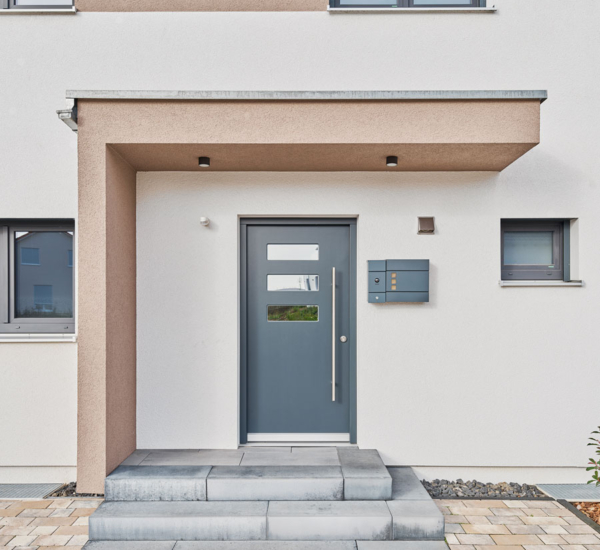 Haustür Haus Troglia von Fertighaus WEISS