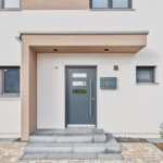 Haustür Haus Troglia von Fertighaus WEISS